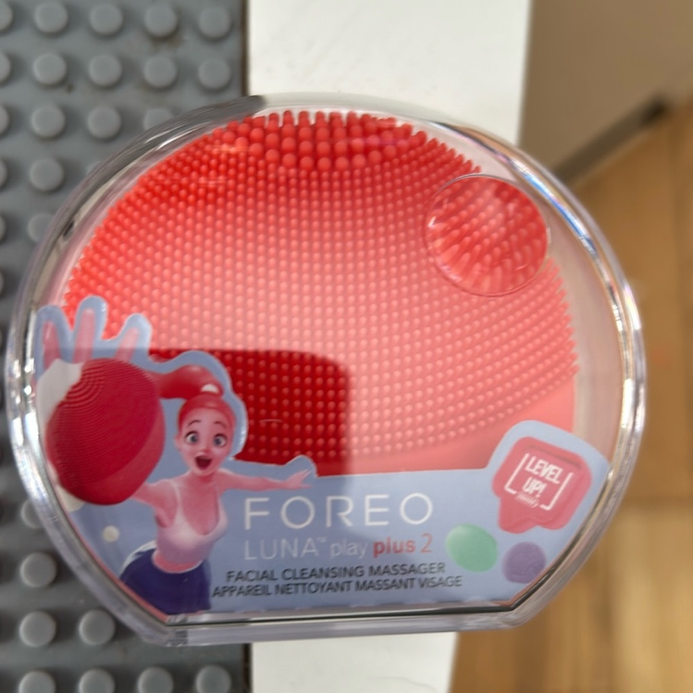 Brand new foreo Luna play plus 2
